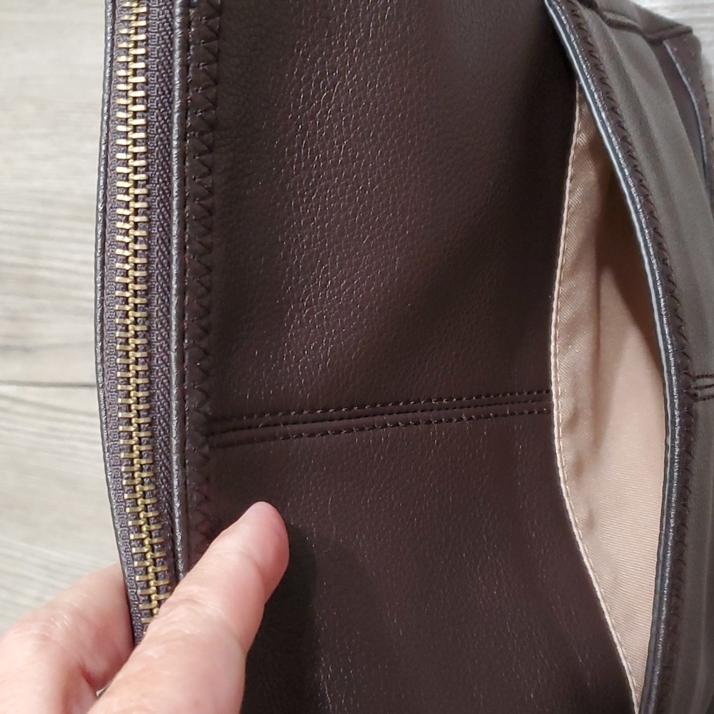 The Sak crossbody - Picture 4 of 9